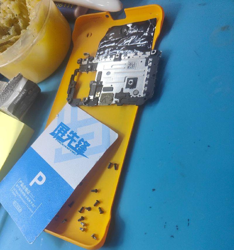 苹果手机修复套装包含哪些工具？