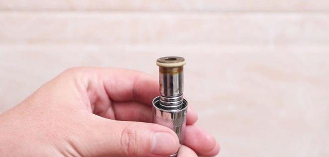 热水器喷头管破裂的修复方法（如何修复热水器喷头管破裂问题，避免安全隐患）