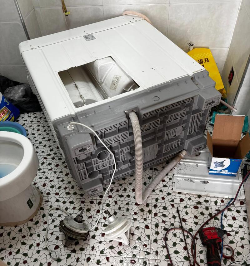小型洗衣机不工作了怎么修？（解决小型洗衣机不工作问题的实用指南）