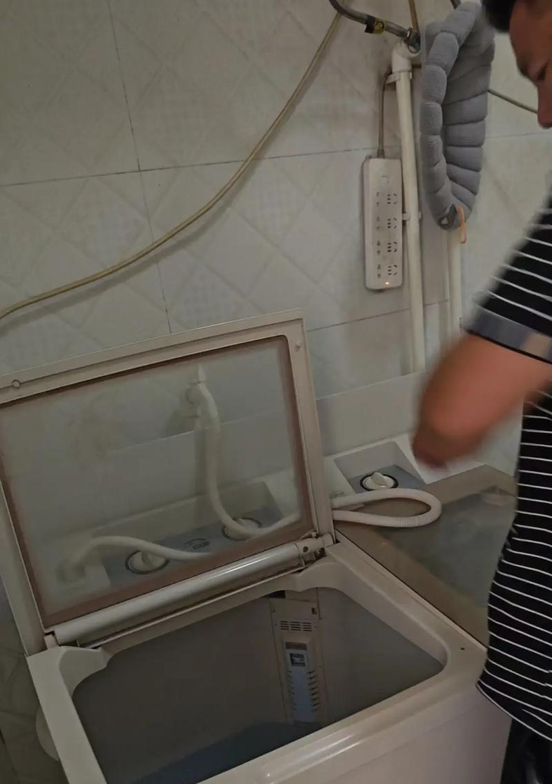 洗衣机停止运行，还能修吗（如何自行排查和修复洗衣机故障）